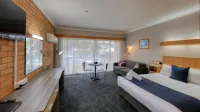 Court Street Motel