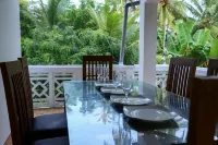 Ravi Villa Hikkaduwa