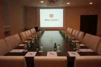 Biała Akacja Resort & Business Hotel di Glucholazy