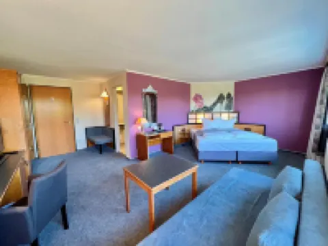 Hotel Residenz 榮-格拉伯菲爾德縣酒店