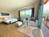 Sleeping Tree Hotel