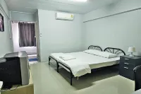 犀鳥床和咖啡店