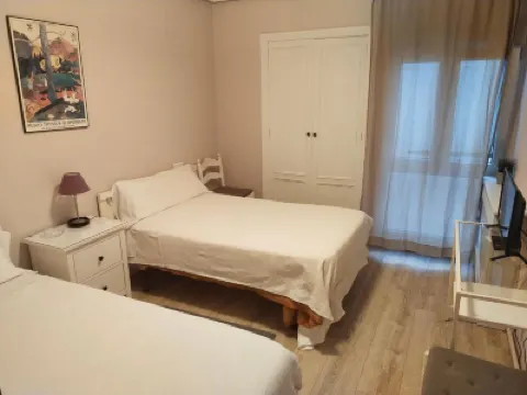 Hostal Álvarez Hotels in 