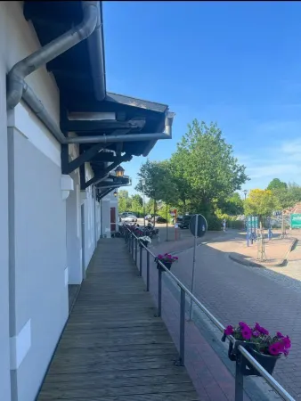 Historisches Hotel Wildeshauser Bahnhof Отели в г. Ольденбург