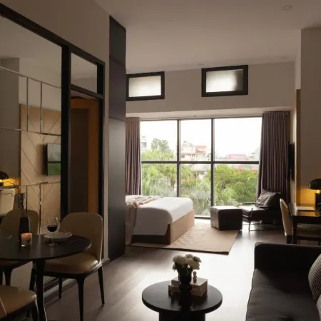 Fall-in-Love Suite - The Sun Avenue