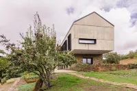 TerraSense Mountain Charm Retreat & Farm Hotel di 