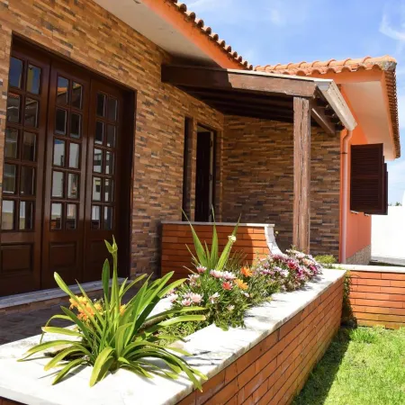 Ola Guesthouse