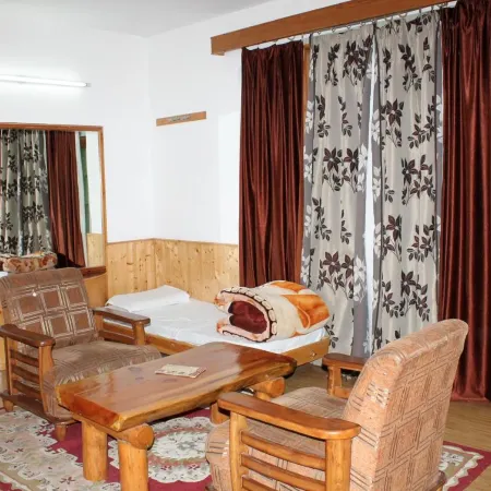 Hotel Mountain Trail Manali