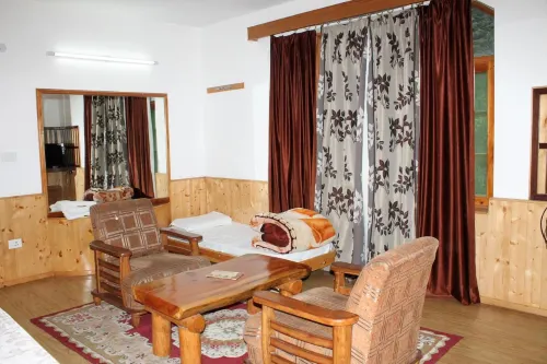 Hotel Mountain Trail Manali - Kitchens