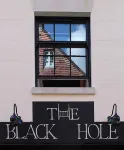 The Black Hole Hotel a Itchen Valley