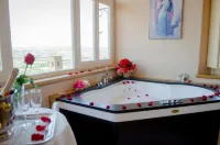 บีแอนด์บี โรงแรมปิกโคโล - น้ำพุร้อน