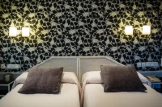 Hostal Paris Hotels in Valladolid