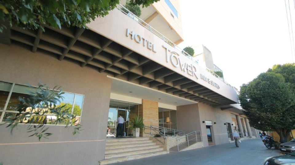 Hotel Tower Inn & Suites