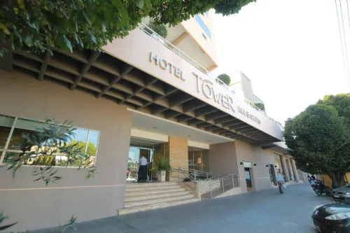 Hotel Tower Inn & Suites