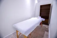 The Gate Hotel and Apartments - spa