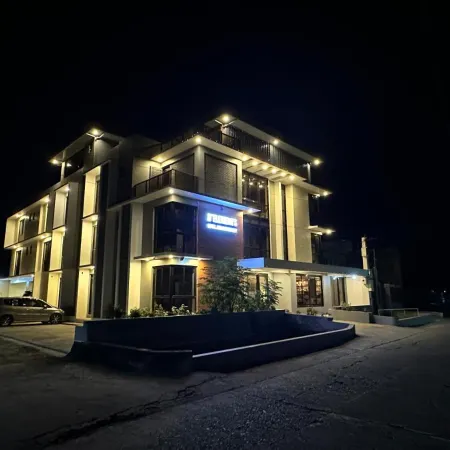 D'Elements Hotel and Dormitory