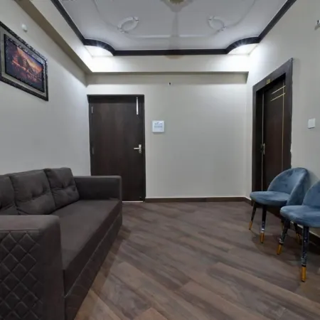 Hotel Lilac Doors