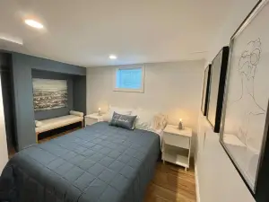 Upscale, Brand New, Full Kitchen, 2-Bedroom Apt