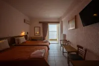Pappas Hotel - balcony