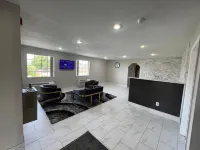 Lakeside Inn Hotels in Albertville