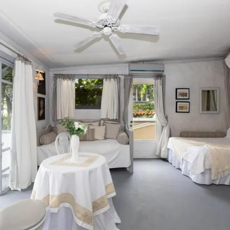 Villa Caprichosa Boutique Hotels