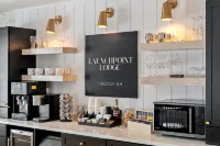 Launchpoint Lodge - موقف سيارات
