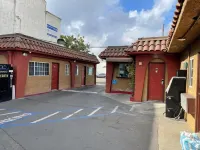 Uptown Inn