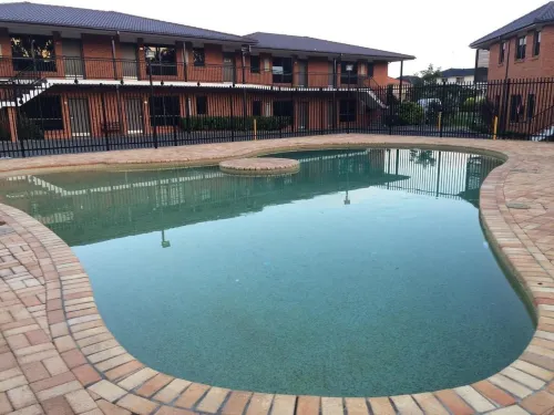 Hunts Hotel Liverpool Hotels in Campbelltown