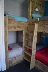 Ty Glyndwr Bunkhouse, Bar and Cafe - bar