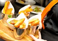 Mondo Hotel - พร้อมอาหารเช้า