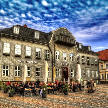 Schiefer Suite Hotel & Apartments