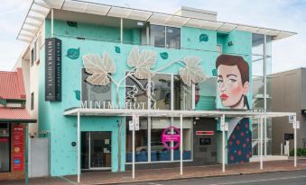 Majestic Minima Hotel