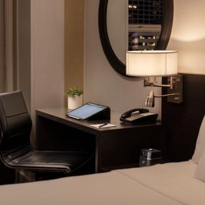 Deluxe Queen Room Executive Hotel Pacific Downtown Seattle Promo Code