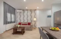 Kamis Suite Hotels in Paradisos