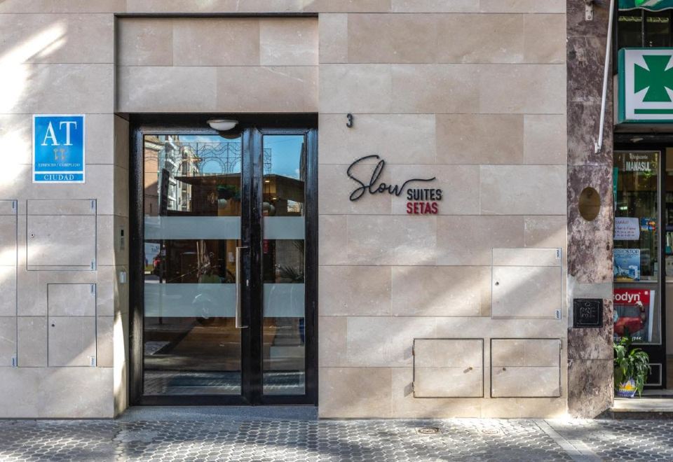 슬로우 스위트 세타스 객실 전경