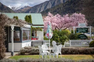 Settlers Cottage Motel Hotels near Arrowtown