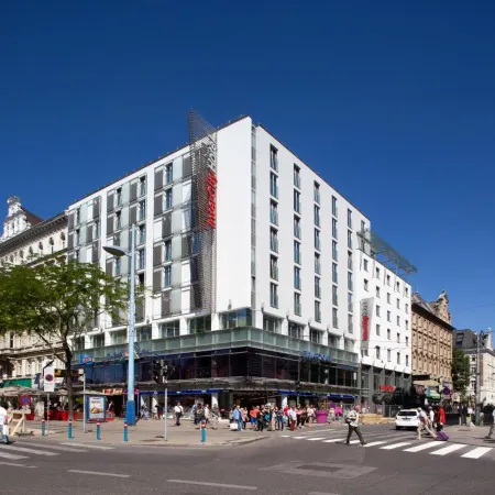 IntercityHotel Wien Отели рядом с достопримечательностью «Площадь Фрайунг»