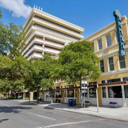 O'Brien Riverwalk Boutique Hotel