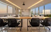 The Ray Hotel and Studios