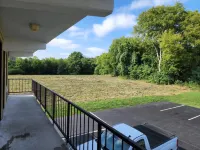 Drakes Creek Inn - Formerly the Relax Inn