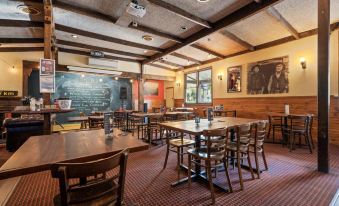 The Harrietville Snowline Hotel