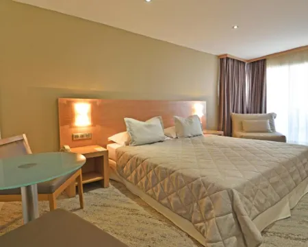 Hôtel le Rocher Hoteles en Calvi