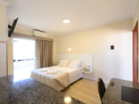 Colonial Flat Hotel 伊塔佩蒂寧加酒店