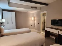 Lulubay Rooms & Suites Hotels in Kadınlar Denizi Mahallesi