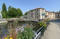 Logis Hôtels & Restaurant le Cheval Blanc et Clovis