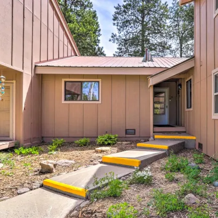 Cozy Pagosa Springs Townhome w/ Patio!