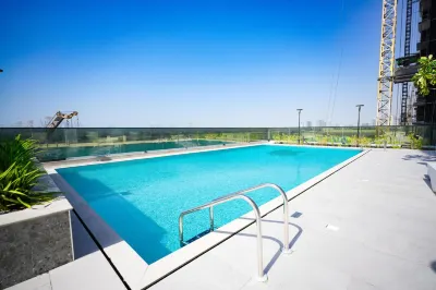 Samaya Holiday Homes - Cloud Stylish Suites with Balcony Hotels in Dubai Production City