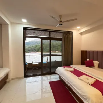 Maayaa Inn by Ganges Hotels in der Nähe von द बीटल्स आश्रम, ऋषिकेश