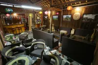 Green Hill Hostel & Tour - Hostels