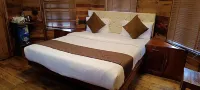 Thenmala Ecoresort - balcony